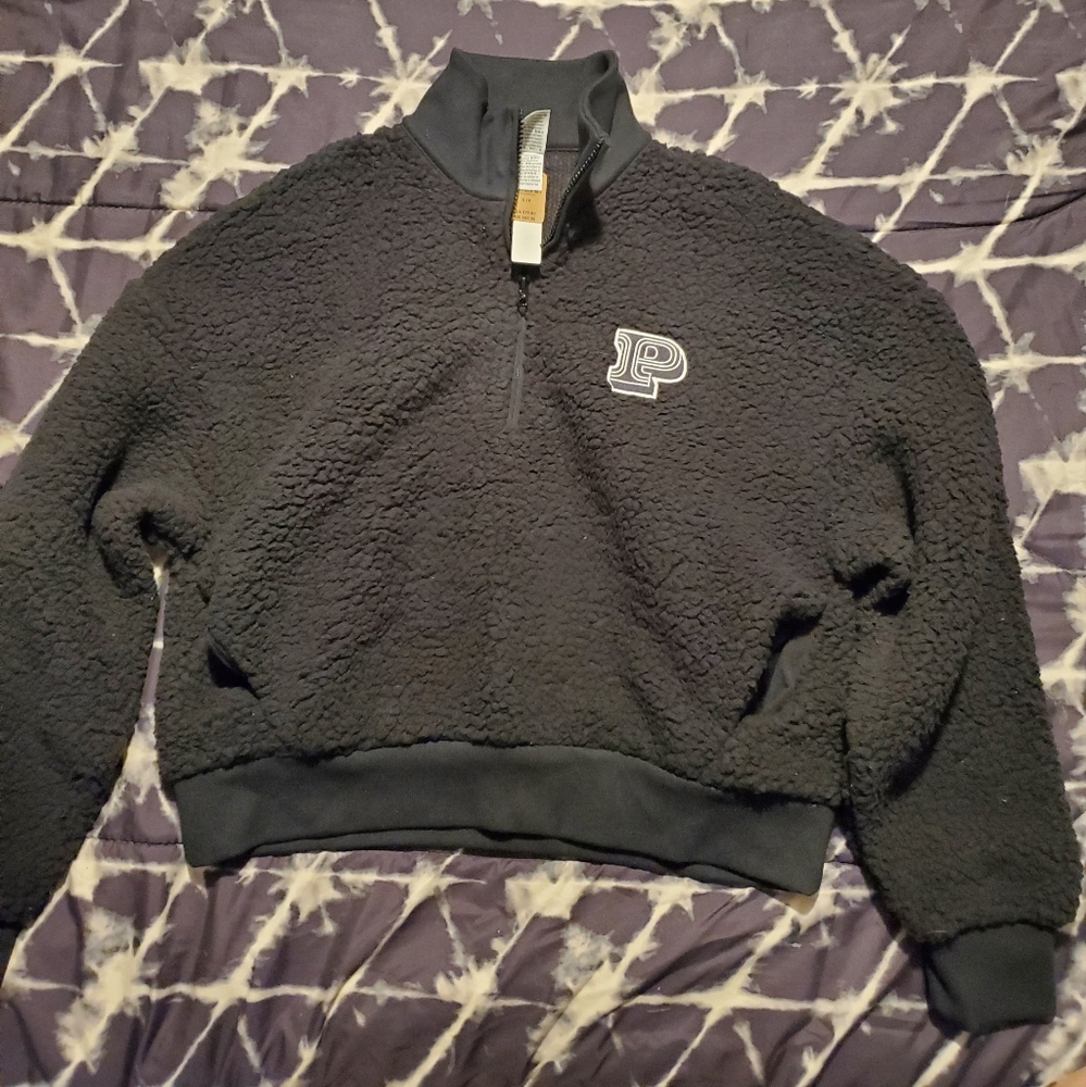 PINK Victoria's Secret Black Sweatshirt Classic Pullover Design